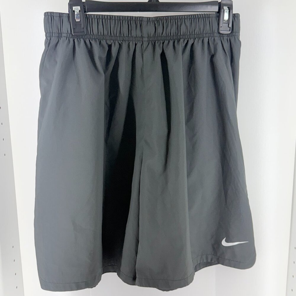 Nike Dri-FIT Men’s Gray Athletic Shorts Medium Gym Running Athleisure